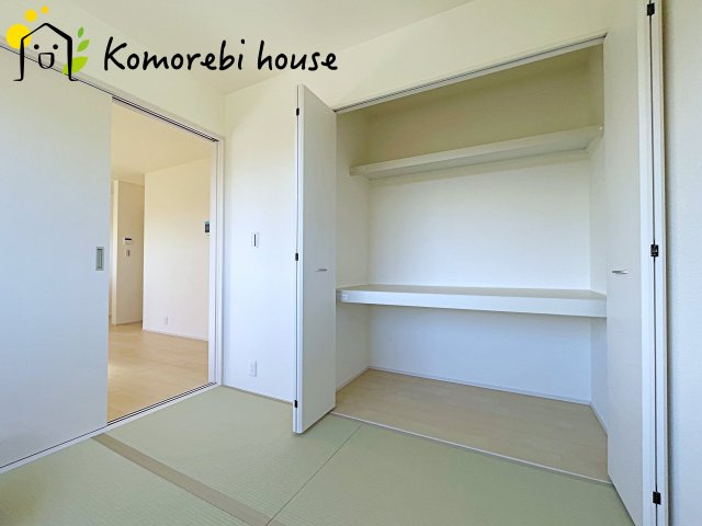 鴻巣市松原　新築一戸建て　リーブルガーデン　04の和室|落ち着いた雰囲気の和室付きです