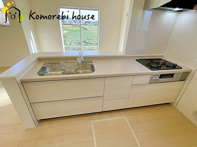 鴻巣市松原　新築一戸建て　リーブルガーデン　04のキッチン|きれいなキッチンです