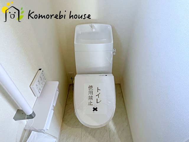 鴻巣市松原　新築一戸建て　リーブルガーデン　04のトイレ|ゆったりとした空間のトイレです