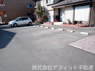 【駐車場】 | ヘップバーン