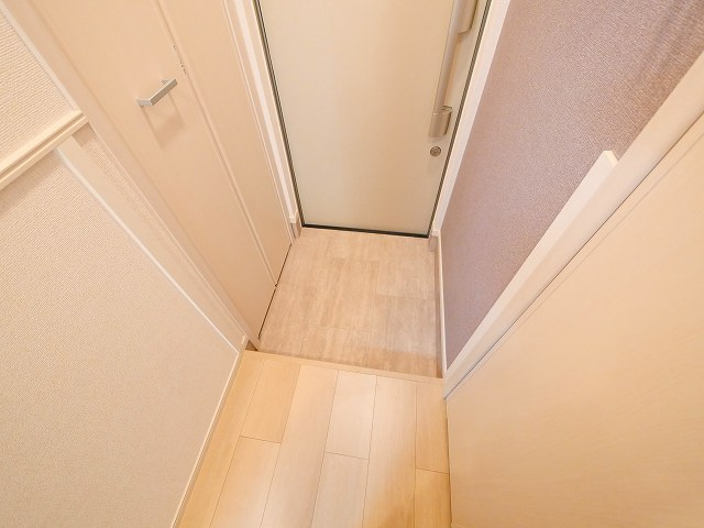 アルティザン九条の玄関