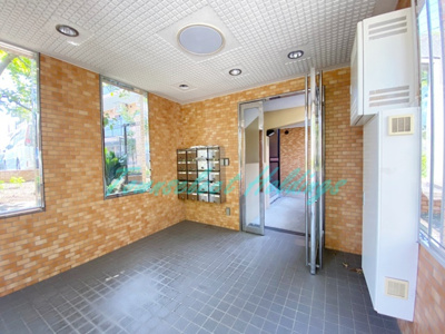 【エントランス】 | アゼリアコート湘南