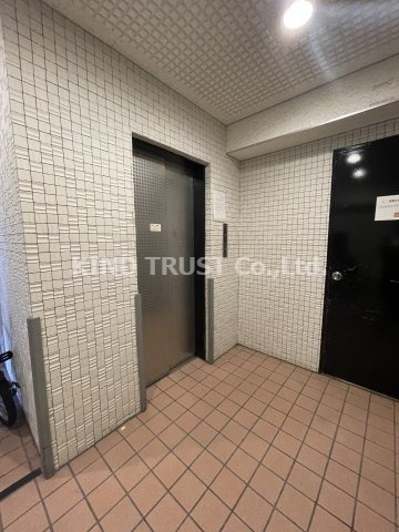 メゾンコウエイのロビー