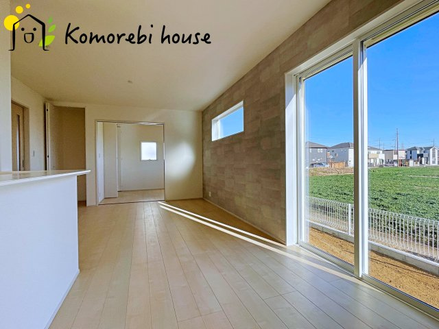 鴻巣市松原　新築一戸建て　リーブルガーデン　05の居間・リビング|こちらのリビングで趣味の時間をお楽しみください