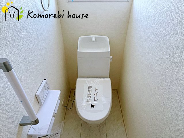 鴻巣市松原　新築一戸建て　リーブルガーデン　05のトイレ|トイレもきれいです