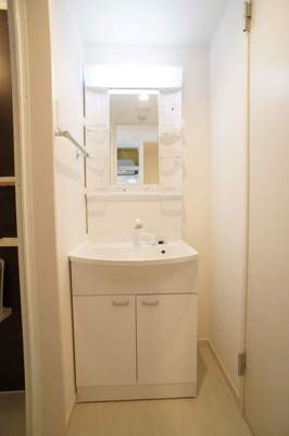 【独立洗面台】 | リブリ・y3