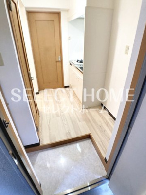 【玄関】 | Ａ・Ｃｉｔｙ宇頭 | 同型タイプ明るい玄関です