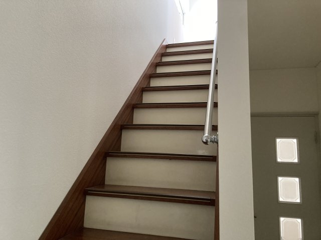 大空町東藻琴109戸建のその他|階段