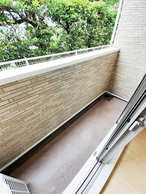 Ｚｅｌｋｏｖａのバルコニー