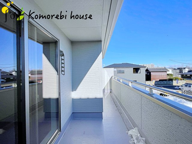 鴻巣市松原　新築一戸建て　リーブルガーデン　07のバルコニー|12/22　撮影済み