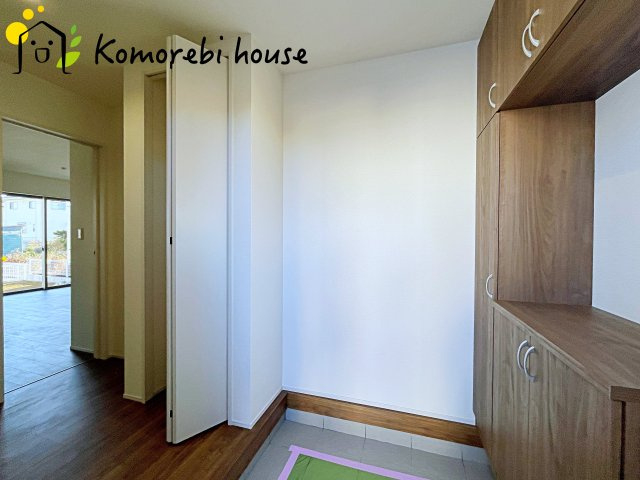 鴻巣市松原　新築一戸建て　リーブルガーデン　07の玄関|12/22　撮影済み