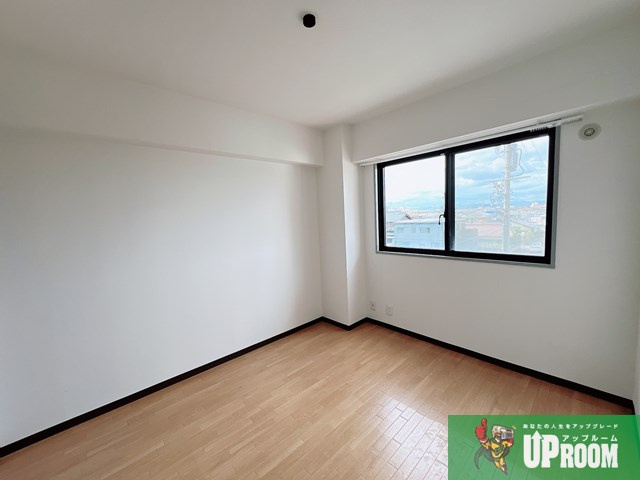 エミネンス江南の居間・リビング