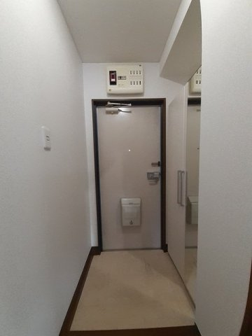サニーヒルオオツキの玄関
