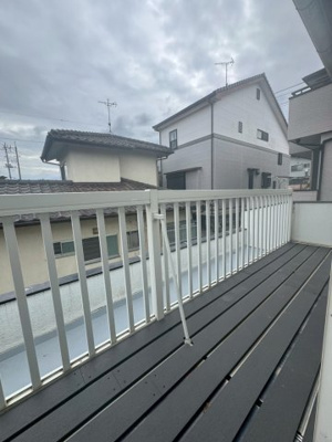 【バルコニー】 | ラ・メゾン吉見