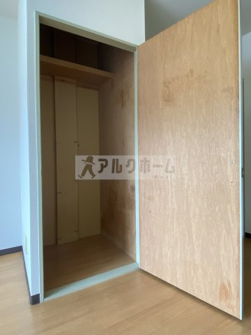 OMレジデンス柏原2の収納