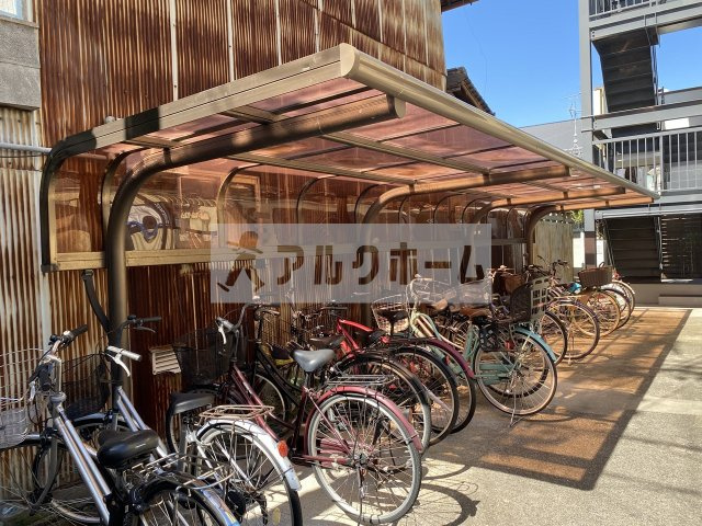 OMレジデンス柏原2のその他共用部分|OMレジデンス２　駐輪場