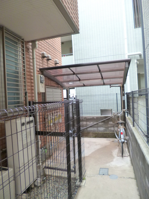 リヴェール長津田のその他共用部分|屋根付き駐輪場