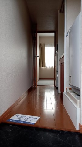 レオパレスＮＡＫＡＴＡ　Ｂの玄関|明るい玄関です