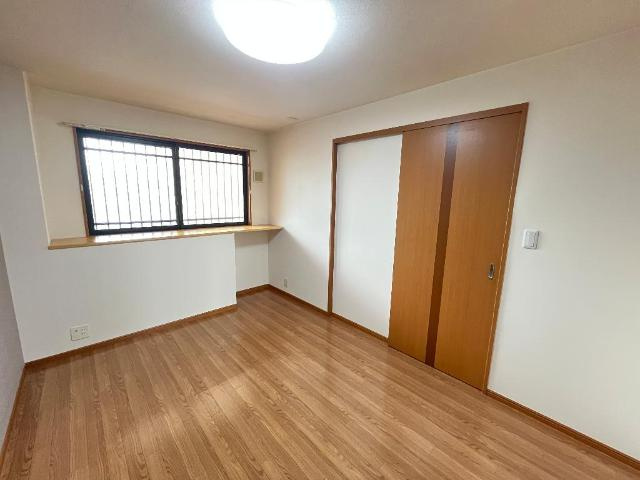 ＴＩＡＲＡ（ティアラ）の内装|洋室