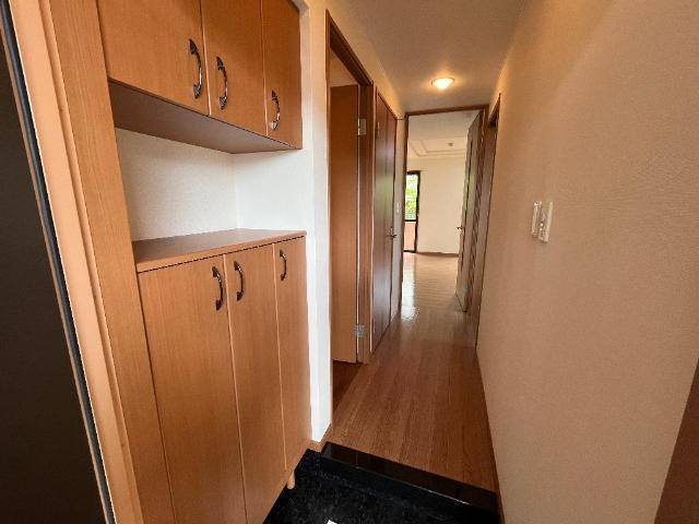 ＴＩＡＲＡ（ティアラ）の玄関|玄関