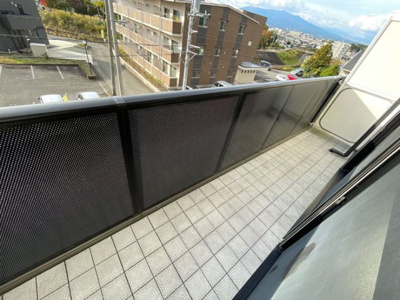 【バルコニー】 | 花花五番館