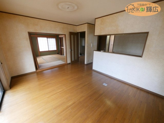 【居間・リビング】 | 姫路市御国野町深志野　中古戸建