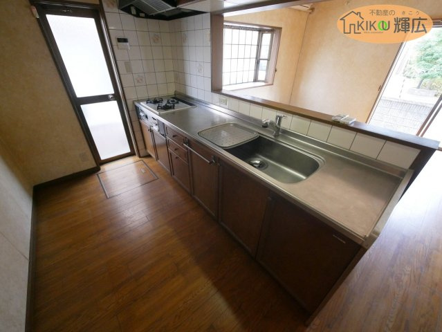 姫路市御国野町深志野　中古戸建のキッチン