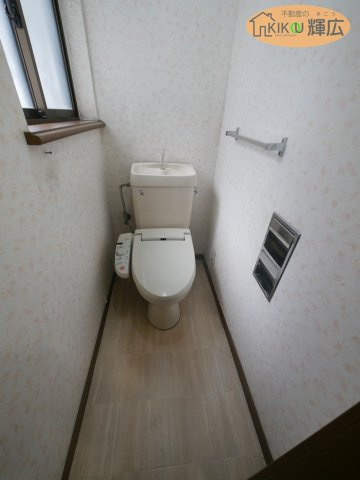 姫路市御国野町深志野　中古戸建のトイレ