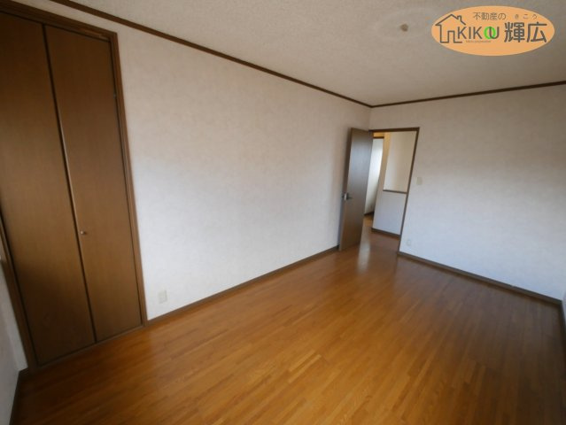 姫路市御国野町深志野　中古戸建の洋室