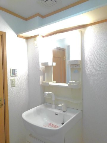 ラシーヌⅢ四番館の洗面所