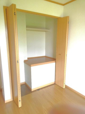 ラシーヌⅢ四番館の収納