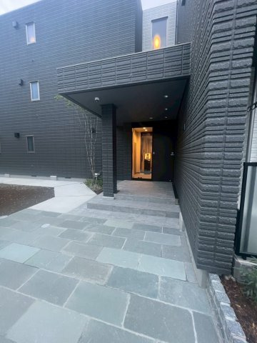 Ｓｈａｉｎ　Ｍｕｔｓｕｍｉのエントランス