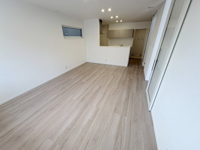 神戸市西区池上1丁目　新築戸建の居間・リビング