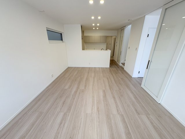 神戸市西区池上1丁目　新築戸建の居間・リビング