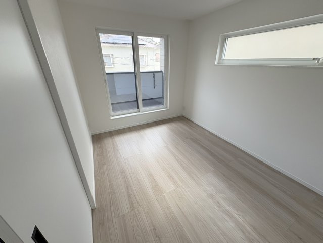 神戸市西区池上1丁目　新築戸建の洋室