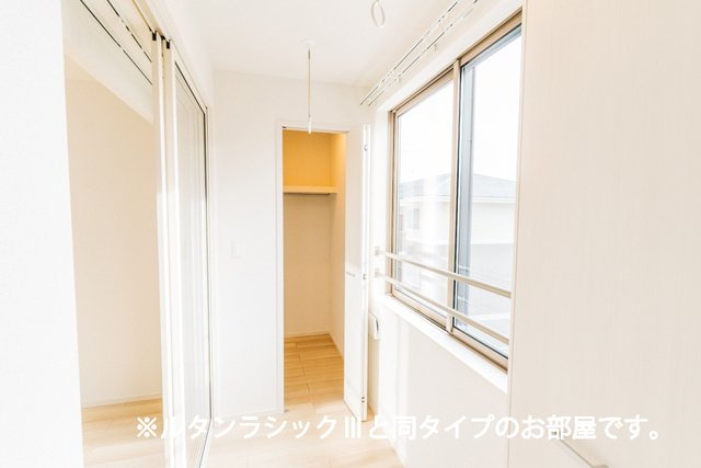 カーサ　ラ　ルーチェ　Ⅱの収納