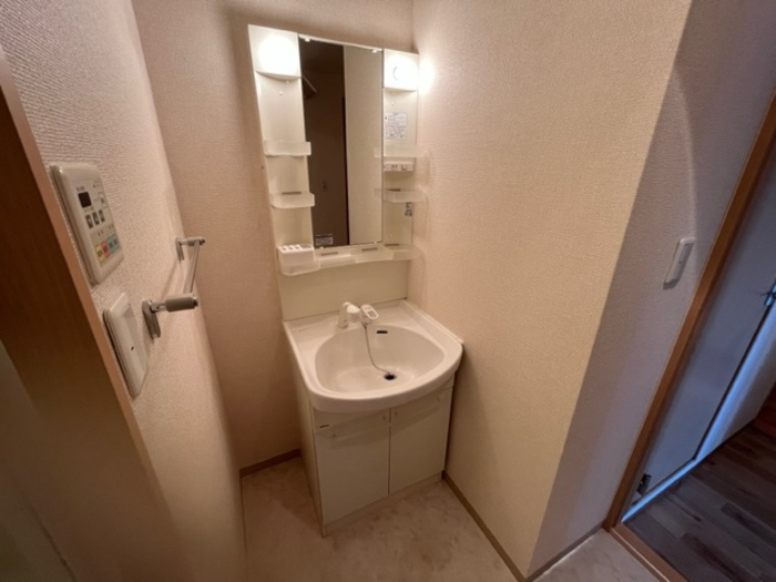 サンセール･アヤの洗面所|サンセール･アヤ　洗面所