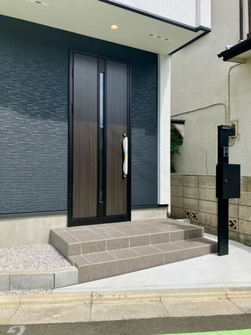 元福岡戸建のエントランス