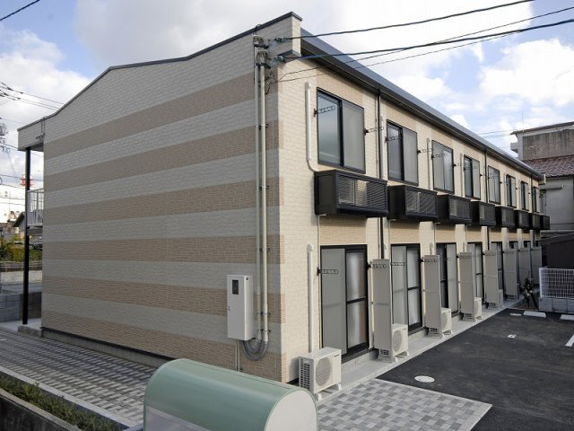 レオパレスパーシモンの外観