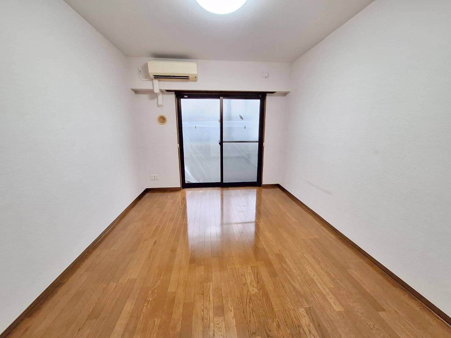 メゾン・アンソレイユの居間・リビング