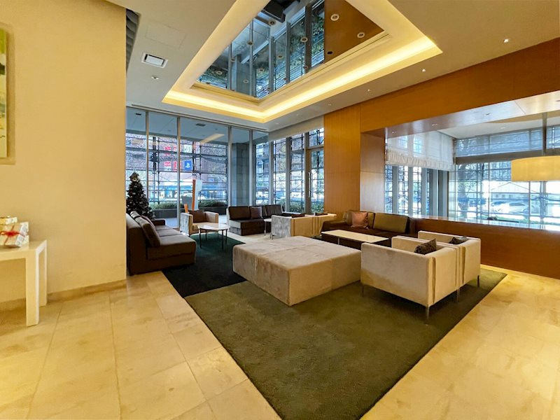 Dグラフォート神戸三宮タワーのロビー