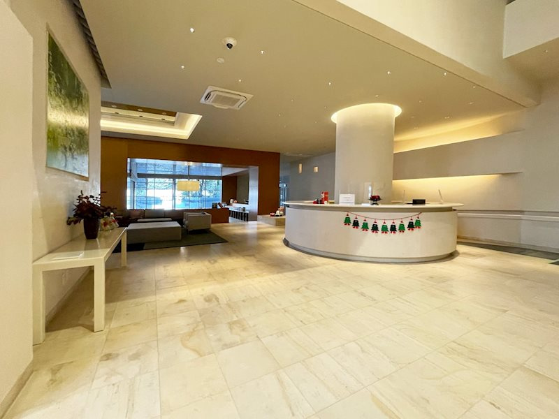 Dグラフォート神戸三宮タワーのロビー