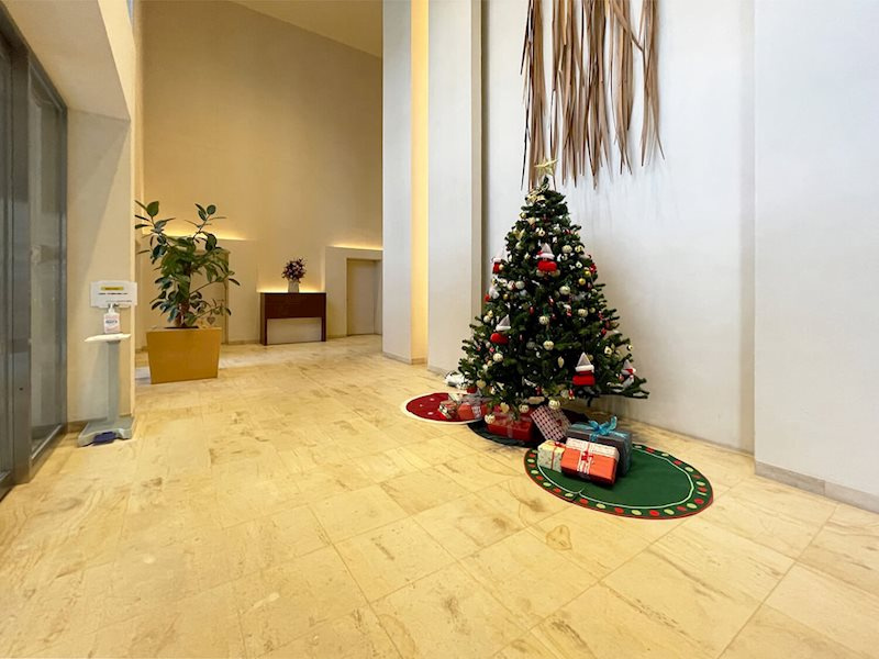 Dグラフォート神戸三宮タワーのロビー