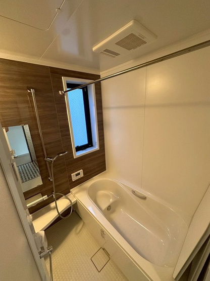 【浴室】 | 南区大楠1丁目戸建 | 浴室乾燥機付です。