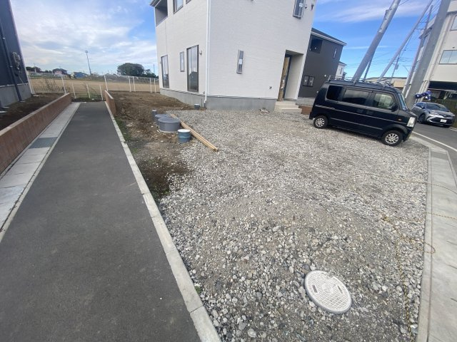新築　太田市下田島町第5　クレイドルガーデン　4号棟の前面道路含む現地写真|現地写真　東側接道幅員約ｍ