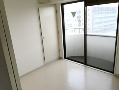 【居間・リビング】 | ウィステリアジョインマンション | ゆったりとした居間です