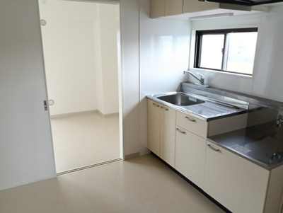 【キッチン】 | ウィステリアジョインマンション | コンパクトなキッチンで掃除もラクラク