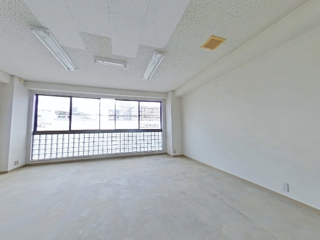 フェルティ武庫元町の内装|中央から