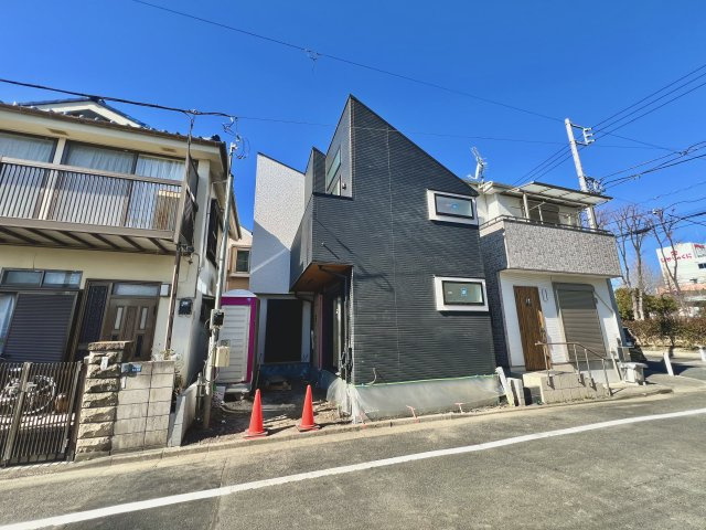 【前面道路含む現地写真】 | 板橋区高島平5丁目　新築戸建　5490万円 | ◇前面ゆったり６ｍ公道です◇