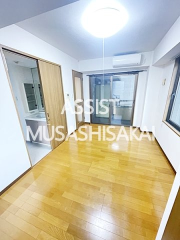 高木ビルの内装